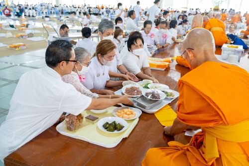 ภาพ No.87693:พิธีบุพเปตพลี  ครั้งที่ 140 ร่วมอุทิศบุญแด่หมู่ญาติที่ล่วงลับไปแล้ว และสืบทอดอายุพระพุทธศาสนา วันพฤหัสบดีที่ 14 กันยายน พ.ศ.2566 วันพระแรม 14 ค่ำ เดือน 9 ณ หอฉันคุณยายอาจารย์ฯ วัดพระธรรมกาย