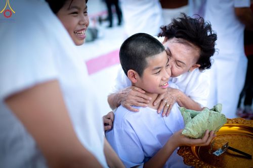 ภาพ No.132655:พิธีปลงผมยุวธรรมทายาท รุ่นที่ 32 มัชฌิมธรรมทายาท รุ่นที่ 28 ณ ลานธรรม วัดพระธรรมกาย วันเสาร์ที่ 30 มีนาคม พ.ศ. 2567