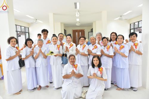 ภาพ No.132476:พิธีถวายมหาสังฆทานจันทบุรี 132 วัด บูชาธรรม 80 ปี หลวงพ่อธัมมชโย วันจันทร์ที่ 25 มีนาคม พ.ศ. 2567 ณ ศูนย์ปฏิบัติธรรมจันทบุรี