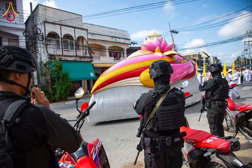 ภาพ No.211370:วันอาทิตย์ที่ 16 มีนาคม พ.ศ. 2568 ธรรมยาตราอัญเชิญพระบรมสารีริกธาตุ รอบเมืองปัตตานี ประดิษฐาน ณ ปทุมเจดีย์ เจดีย์พระพุทธเจ้า 5 พระองค์  ศูนย์อบรมเยาวชนปัตตานี