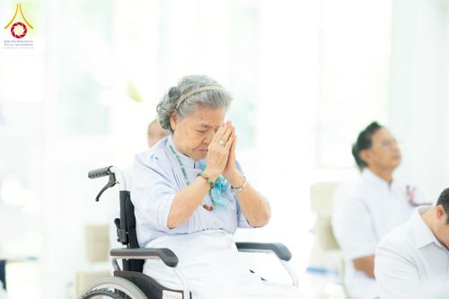 ภาพ No.238615:วันอาทิตย์ที่ 17 สิงหาคม พ.ศ. 2568 พิธีทอดผ้าป่าบำรุงศูนย์อบรมเยาวชนนครปฐม ครบรอบ 14 ปี และพิธีปลูกต้นไม้รอบสระเศรษฐี ณ ศูนย์อบรมเยาวชนนครปฐม