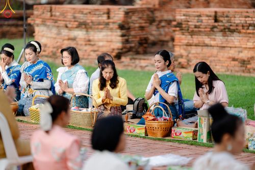 ภาพ No.138532:พิธีตักบาตร วัดราชบูรณะ จ.พระนครศรีอยุธยา วันที่ 25 พฤษภาคม พ.ศ.2567