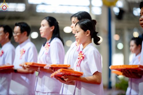 ภาพ No.177975:พิธีทอดผ้าป่าต้นสมบัติจักรพรรดิ ในวันอาทิตย์ที่ 1 ธันวาคม พ.ศ. 2567 ณ สภาธรรมกายสากล วัดพระธรรมกาย