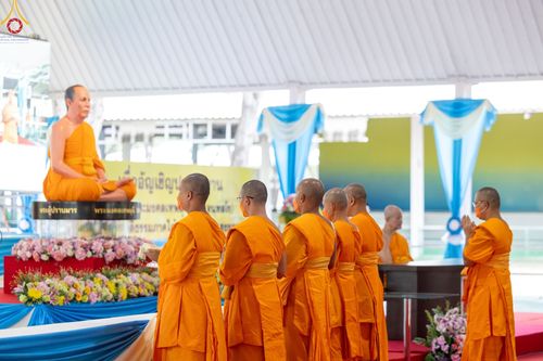 ภาพ No.85015:พิธีเจริญพระพุทธมนต์และพิธีสักการะ รูปเหมือนพระมงคลเทพมุนี (สด จนฺทสโร) ในวันที่ 5 สิงหาคม พ.ศ. 2566 ณ วัดพระธรรมกาย จ.ปทุมธานี เพื่ออัญเชิญประดิษฐาน  ณ วิหารพระมงคลเทพุนี (สด จนฺทสโร) ศูนย์ปฏิบัติธรรมภาคใต้ อ.บางกล่ำ จ.สงขลา
