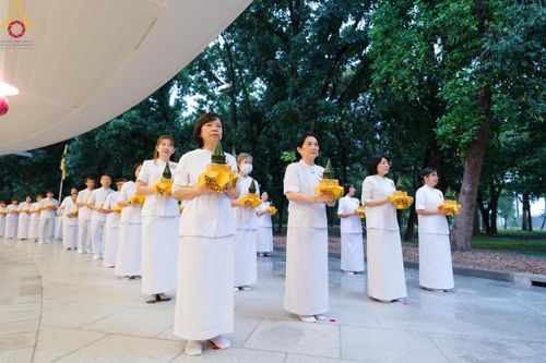 ภาพ No.156670:พิธีบรรพชาอุปสมบท ธรรมทายาท โครงการอุปสมบทหมู่บูชาธรรมครบรอบ 107 ปี วันครูผู้ค้นพบวิชชาธรรมกาย ณ โบสถ์พระไตรปิฏก วัดพระธรรมกาย วันเสาร์ที่ 14 กันยายน พ.ศ. 2567