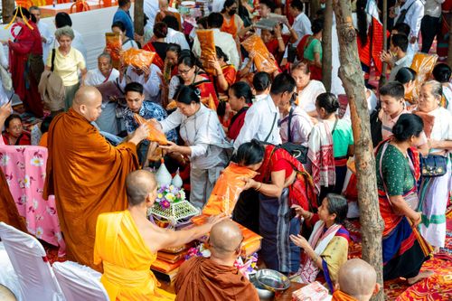 ภาพ No.176120:พิธีทอดผ้าป่าสมทบกฐิน ณ วัดพุทธคยา บานา วิหาร เมืองคยา รัฐพิหาร ประเทศอินเดีย โดยมูลนิธิธรรมกาย ในนามหลวงพ่อธัมมชโย  วันที่ 12 พฤศจิกายน พ.ศ. 2567