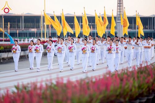 ภาพ No.276616:วันเสาร์ที่ 6 ธันวาคม  พ.ศ. 2568 พิธีเวียนประทักษิณและพิธีวันทาเจดีย์ โครงการอุปสมบทบูชาธรรมมหาปูชนียาจารย์ ประจำปี พ.ศ.2568 โครงการบวชพระนานาชาติ AEC และ WAB รุ่น CEO (นักบริหาร) รุ่นที่ 5 ณ มหาธรรมกายเจดีย์ วัดพระธรรมกาย