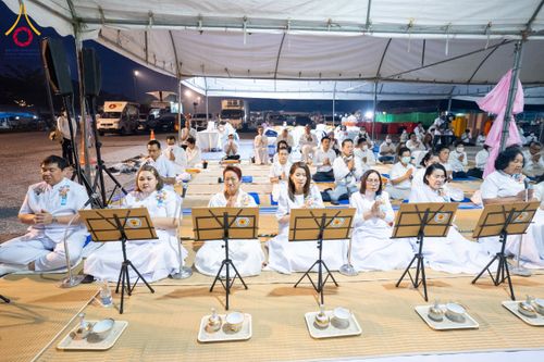 ภาพ No.200206:พิธีถวายภัตตาหารเป็นสังฆทาน แด่พระธรรมยาตรา ณ อนุสรณ์สถานบางปลา วัดบางปลา อำเภอบางเลน จังหวัดนครปฐม ในโครงการธรรมยาตรา กตัญญูบูชา มหาปูชนียาจารย์ พระมงคลเทพมุนี(สด จนฺทสโร) พระผู้ปราบมาร อนุสรณ์สถาน 7 แห่ง ปีที่ 13 วันที่ 23 มกราคม พ.ศ. 2568