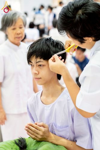 ภาพ No.213545:วันเสาร์ที่ 29 มีนาคม พ.ศ. 2568 พิธีปลงผม โครงการสามเณรยุวธรรมทายาท รุ่นที่ 33 โครงการสามเณรมัชฌิมธรรมทายาท รุ่นที่ 29 ณ ห้องปฏิบัติธรรมวิหารคด คอร์ 13 วัดพระธรรมกาย