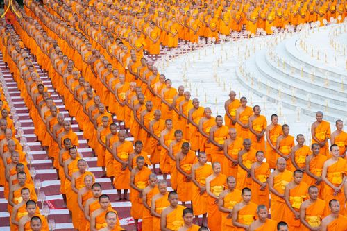 ภาพ No.192650:พิธีจุดประทีปถวายเป็นพุทธบูชา และบูชาธรรมมหาปูชนียาจารย์ ณ อนุสรณ์สถานคลองบางนางแท่น อ.สามพราน จ.นครปฐม ในโครงการธรรมยาตรา กตัญญูบูชา มหาปูชนียาจารย์ พระมงคลเทพมุนี(สด จนฺทสโร) พระผู้ปราบมาร อนุสรณ์สถาน 7 แห่ง ปีที่ 13 วันที่ 10 มกราคม พ.ศ. 2568