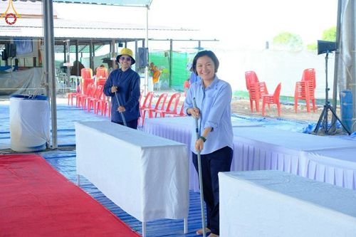 ภาพ No.211148:วันเสาร์ที่ 15 มีนาคม พ.ศ. 2568  การเตรียมงานของเจ้าหน้าที่ เพื่องานฉลองปทุมเจดีย์ ณ ศูนย์อบรมเยาวชนปัตตานี