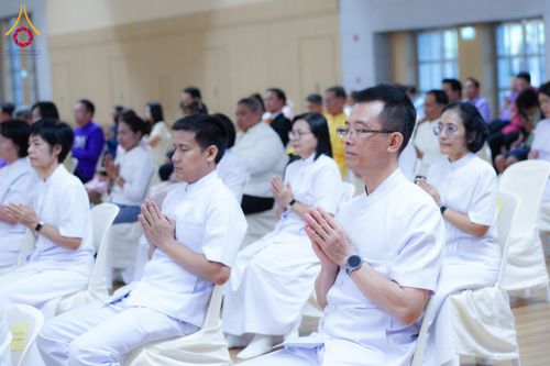 ภาพ No.196052:ผู้ว่าปทุมฯ เปิดงานวันครู ครั้งที่ 69 พ.ศ. 2568 จังหวัดปทุมธานี “เรียนดี มีความสุข : ครูไทยร่วมใจปฏิวัติการศึกษา เด็กฉลาดคิด ฉลาดทำ” ณ วัดพระธรรมกาย - รวมใจระลึกถึงพระคุณบูรพาจารย์ ยกย่องเชิดชูเกียรติผู้ประกอบวิชาชีพทางการศึกษาที่ประกอบคุณงามความดี 