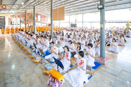 ภาพ No.189319:พิธีทอดผ้าป่าทำนุบำรุงศาสนสถาน ในโครงการธรรมยาตรา กตัญญูบูชา มหาปูชนียาจารย์ พระมงคลเทพมุนี(สด จนฺทสโร) พระผู้ปราบมาร อนุสรณ์สถาน 7 แห่ง ปีที่ 13 ณ วัดใหม่นพรัตน์  ต.เนินพระปรางค์ อ.สองพี่น้อง จ.สุพรรณบุรี วันที่ 5 มกราคม พ.ศ. 2568