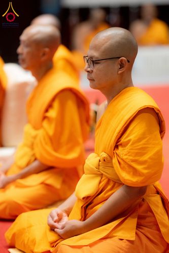ภาพ No.244791:วันเสาร์ที่ 6 กันยายน พ.ศ. 2568 พิธีถวายบาตร บรรพชา อุปสมบทของนาคธรรมทายาท โครงการอุปสมบทหมู่บูชาธรรมครบรอบ 108 ปี  วันครูผู้ค้นพบวิชชาธรรมกาย ณ โบสถ์พระไตรปิฎก วัดพระธรรมกาย