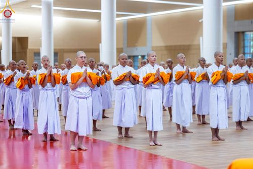 ภาพ No.215778:วันเสาร์ที่ 5 เมษายน พ.ศ. 2568 พิธีขอบรรพชา พิธีขอสรณคมน์และศีล  พิธีขอนิสสัย พิธีถวายบาตร ในโครงการบรรพชาสามเณรฟื้นฟูพระพุทธศาสนาทั่วไทย , โครงการหน่อแก้วเปรียญธรรม รุ่นที่ 13 ,  โครงการสามเณรยุวธรรมทายาท รุ่นที่ 33 , โครงการสามเณรมัชฌิมธรรมทายาท รุ่นที