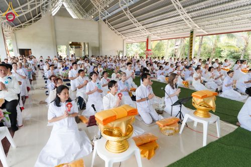 ภาพ No.165652:พิธีทอดกฐินศูนย์ปฏิบัติธรรมแก้วภูเรือ จ.เลย ในโครงการกฐินสามัคคีทั่วไทย 30,000 วัด บูชาธรรม 80 ปี หลวงพ่อธัมมชโย โดยคณะศิษยานุศิษย์วัดพระธรรมกาย วันที่ 20 ตุลาคม พ.ศ. 2567