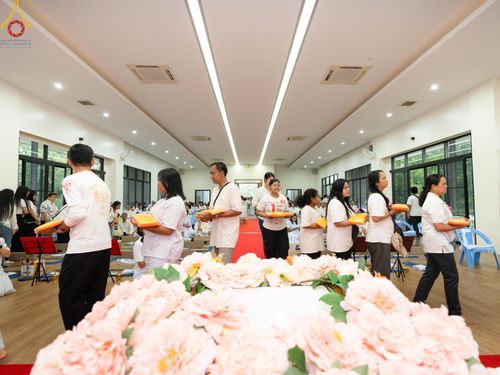 ภาพ No.162914:โครงการกฐินสามัคคีทั่วไทย 30,000 วัด บูชาธรรม 80 ปี หลวงพ่อธัมมชโย โดย คณะศิษยานุศิษย์วัดพระธรรมกาย ณ ศูนย์ปฎิบัติธรรมจันทบุรี วันที่ 18 ตุลาคม พ.ศ. 2567