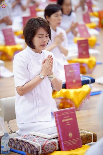 ภาพ No.228326:วันอาทิตย์ที่ 8 มิถุนายน พ.ศ. 2568 พิธีถวายทุนสนับสนุนพระไตรปิฎกฉบับธรรมชัย และอนุรักษ์คัมภีร์โบราณ ณ ห้องแก้วสารพัดนึก 2 วัดพระธรรมกาย