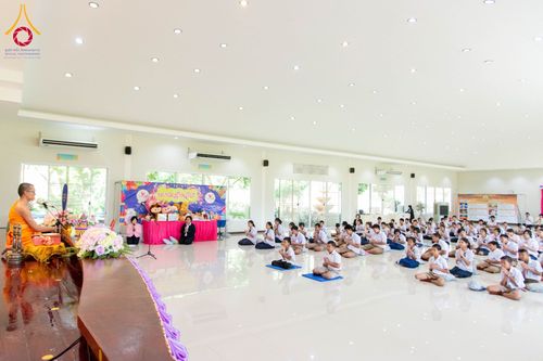 ภาพ No.184096:กิจกรรมวันรวมพลังเด็กดี V-Star จังหวัดลพบุรี ประจำปี 2567  วันที่ 29 พฤศจิกายน .ศ.2567 ณ ศูนย์ปฏิบัติธรรม ธุดงคสถานบ้านหมี่ จังหวัดลพบุรี