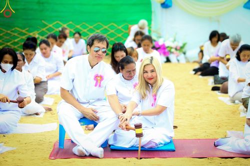 ภาพ No.140454:พิธีตอกเสาเข็มเป็นปฐมฤกษ์ เพื่อสร้างกุฎิและหอสวดมนต์ และพิธีทอดผ้าป่าบำรุงวัด ณ วัดกลางธนรินทร์ ต.บ้านแป้ง อ.พรหมบุรี จ.สิงห์บุรี วันอาทิตย์ที่ 9 มิถุนายน พ.ศ.2567