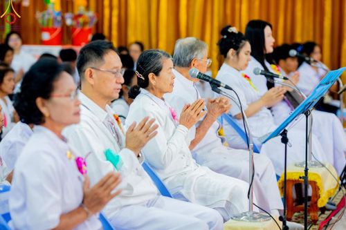ภาพ No.195208:พิธีทอดผ้าป่าทำนุบำรุงศาสนสถาน ณ วัดพรสวรรค์ ต.หนองบ่อ อ.สองพี่น้อง จ.สุพรรณบุรี ในโครงการธรรมยาตรา กตัญญูบูชา มหาปูชนียาจารย์ พระมงคลเทพมุนี(สด จนฺทสโร) พระผู้ปราบมาร อนุสรณ์สถาน 7 แห่ง ปีที่ 13 วันที่ 13 มกราคม พ.ศ. 2568