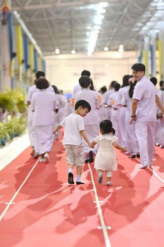 ภาพ No.251565:วันที่ 10 ตุลาคม พ.ศ. 2568 พิธีทอดผ้าป่าสมทบกฐินวัดพระธรรมกาย และสมทบกฐิน 30,000 กว่าวัดทั่วประเทศ ครั้งที่ 3 ณ สภาธรรมกายสากล วัดพระธรรมกาย