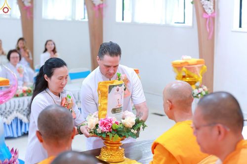 ภาพ No.239685:วันอาทิตย์ ที่ 17 สิงหาคม พ.ศ. 2568 พิธีทอดผ้าป่าฉลองครบรอบ 27 ปี วัดพระธรรมกายซีแอตเติล รัฐวอชิงตัน ประเทศสหรัฐอเมริกา