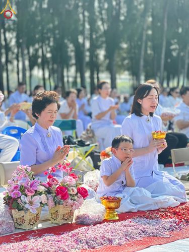 ภาพ No.188429:พิธีต้อนรับพระธรรมยาตรา ในโครงการธรรมยาตรา กตัญญูบูชา มหาปูชนียาจารย์ พระมงคลเทพมุนี(สด จนฺทสโร) พระผู้ปราบมาร อนุสรณ์สถาน 7 แห่ง ปีที่ 13 วันที่ 2 มกราคม พ.ศ. 2568 ณ วัดพระธรรมกาย จ.ปทุมธานี