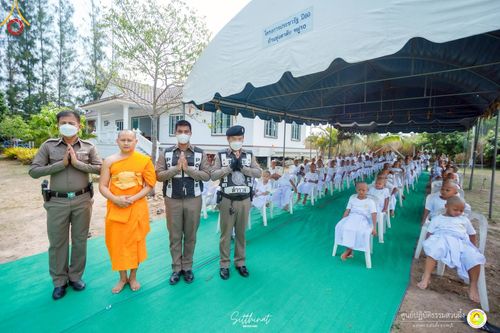 ภาพ No.215959:วันพฤหัสบดีที่ 3 เมษายน พ.ศ. 2568 พิธีบรรพชาสามเณร ภาคฤดูร้อน รุ่นที่ 15  บูชาธรรมหลวงพ่อธัมมชโย 81 ปี 81 รูป ณ ศูนย์ปฏิบัติธรรมสวนผึ้ง จ.ราชบุรี