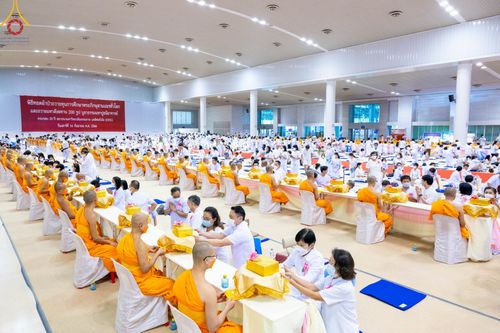 ภาพ No.88273:พิธีทอดผ้าป่าถวายทุนการศึกษาพระภิกษุสามเณรทั่วโลก, มอบโล่ผู้อุปถัมภ์มหาวิทยาลัยฯ ในวันครบรอบสถาปนา 20 ปี มหาวิทยาลัยธรรมกายแคลิฟอร์เนีย (DOU), พิธีถวายมหาสังฆทาน 108 รูป บูชาธรรมมหาปูชนียาจารย์ วันเสาร์ที่ 16 กันยายน พ.ศ. 2566 ณ ห้องแก้วสารพัดนึก1 วัดพระ