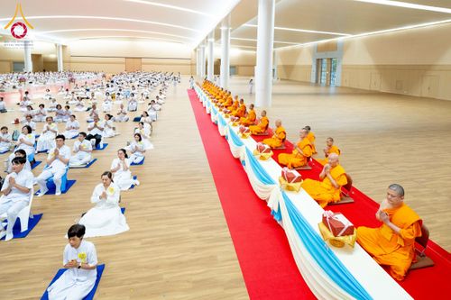 ภาพ No.232519:วันอาทิตย์ที่ 6 กรกฏาคม พ.ศ. 2568 พิธีมุทิตาสักการะพระครูสัญญาบัตร ปีพุทธศักราช 2568 ณ ห้องแก้วสารพัดนึก2 สภาธรรมกายสากล วัดพระธรรมกาย