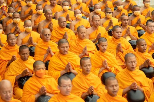 ภาพ No.126049:พิธีทำบุญเมืองนครราชสีมา ฉลอง 556 ปี ตักบาตรพระ 10,000 รูป ในวันเสาร์ที่ 2 มีนาคม พ.ศ.2567 ณ อนุสาวรีย์ท้าวสุรนารี จ.นครราชสีมา จัดโดย คณะสงฆ์จังหวัดนครราชสีมา ร่วมกับสำนักงานจังหวัดนครราชสีมา