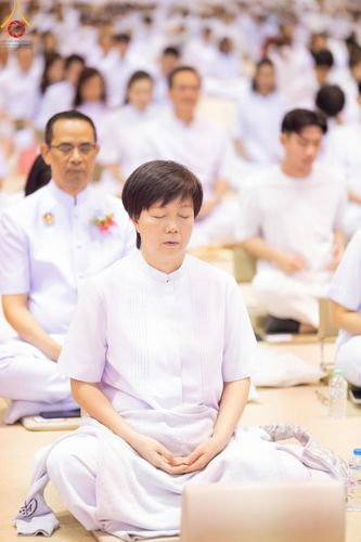 ภาพ No.188022:พิธีบูชาข้าวพระ วันขึ้นปีใหม่ 2568 ณ วัดพระธรรมกาย จ.ปทุมธานี วันที่ 1 มกราคม พ.ศ. 2568