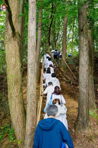ภาพ No.136492:คณะพระภิกษุสงฆ์และกัลยาณมิตรชาวสิงคโปร์ เดินทางมาปฏิบัติธรรม ณ วัดป่าธรรมกายนานาชาติโทชิหงิ ประเทศญี่ปุ่น ระหว่างวันที่ 27 เมษายน  - 2 พฤษภาคม พ.ศ. 2567