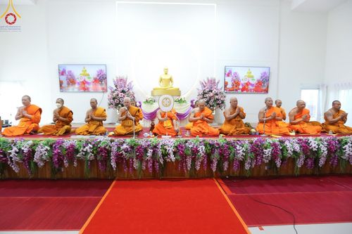 ภาพ No.107312:พิธีเจริญพระพุทธมนต์ ปฏิบัติธรรม มอบทุนการศึกษา ถวายสังฆทาน 140 วัด ณ ศุนย์ปฏิบัติธรรมพระมงคลเทพมุนี อ.สองพี่น้อง จ.สุพรรณบุรี วันเสาร์ที่ 6 มกราคม พ.ศ. 2567