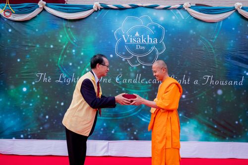 ภาพ No.138261:วิสาขบูชานานาชาติ วัดพระธรรมกายแคลิฟอร์เนีย ประเทศสหรัฐอเมริกา วันพุธที่ 22 พฤษภาคม พ.ศ. 2567