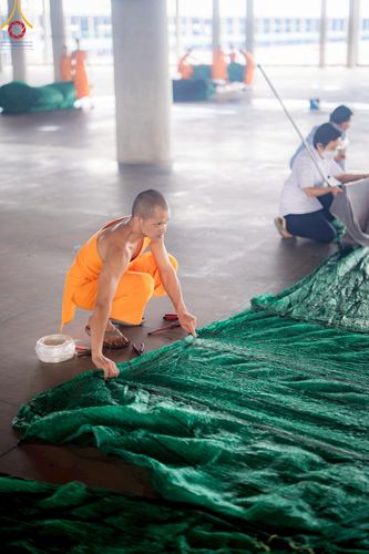 ภาพ No.219080:วันที่ 19-21 เมษายน พ.ศ. 2568 การเตรียมงานในลานธรรม , วิหารคด เพื่องานวันคุ้มครองโลก 22 เมษายน พ.ศ. 2568