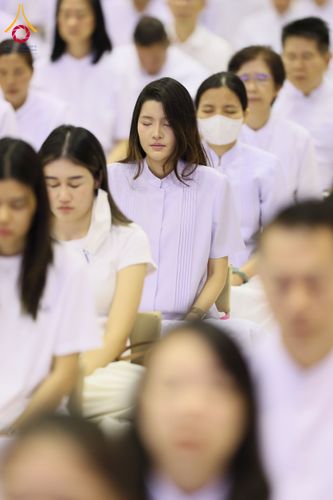 ภาพ No.209544:วันอาทิตย์ที่ 2 มีนาคม พ.ศ. 2568 พิธีบูชาข้าวพระ ณ สภาธรรมกายสากล วัดพระธรรมกาย