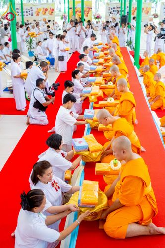 ภาพ No.223746:วันอาทิตย์ที่ 11 พฤษภาคม พ.ศ. 2568 พิธีอุปสมบทสามเณรเปรียญธรรมอุปสมบทอุทิศชีวิต 9 รูป อุบาสก 1 ท่าน ณ อุโบสถพระไตรปิฏกวัดพระธรรมกาย