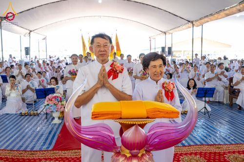 ภาพ No.211529:วันอาทิตย์ที่ 16 มีนาคม พ.ศ. 2568 พิธีทอดผ้าป่าฉลองปทุมเจดีย์ ณ ศูนย์อบรมเยาวชนปัตตานี