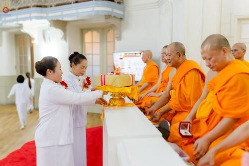 ภาพ No.269227:วันอาทิตย์ที่ 26  ตุลาคม พ.ศ. 2568 พิธีทอดกฐินวัดพระธรรมกายนอร์ธสวีเดน ประเทศสวีเดน 