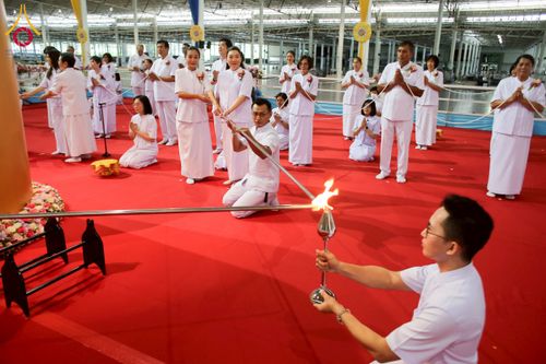 ภาพ No.237236:วันอาทิตย์ที่ 11 สิงหาคม พ.ศ. 2568 งานบุญวันอาทิตย์ พิธีจุดเทียนใจ ไฟนิรันด์ อนันตชัย ณ วัดพระธรรมกาย จ.ปทุมธานี