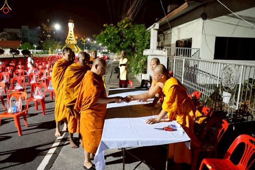 ภาพ No.236811:วันที่ 26-27 กรกฎาคม พ.ศ. 2568 ภาพการเตรียมงาน - เก็บงาน มหาสังฆทานครั้งยิ่งใหญ่ ตักบาตรพระ 1,000 รูป ทำบุญเมืองพัทลุง