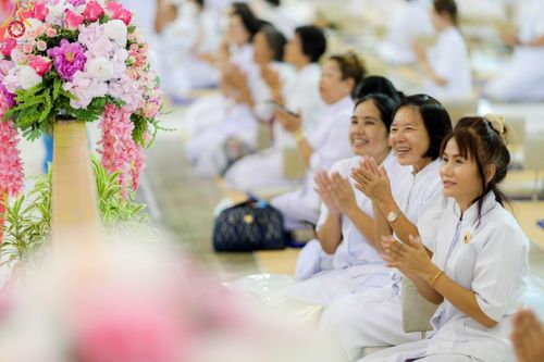 ภาพ No.99795:พิธีทอดผ้าป่า ต้นสมบัติจักรพรรดิ ในวันอาทิตย์ที่ 3 ธันวาคม พ.ศ. 2566 ณ สภาธรรมกายสากล วัดพระธรรมกาย จ.ปทุมธานี