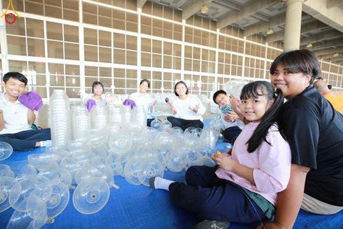 ภาพ No.120853:V.20 เป็นปลื้ม การเตรียมงาน เก็บงาน การรับบุญของเจ้าหน้าที่หน่วยงานต่างๆ เพื่อโครงการธรรมยาตรา กตัญญูบูชา มหาปูชนียาจารย์ พระมงคลเทพมุนี (สด จนฺทสโร) พระผู้ปราบมาร อนุสรณ์สถาน 7 แห่ง ปีที่ 12 ระหว่างวันที่ 2 - 31 มกราคม พ.ศ.2567