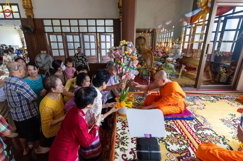 ภาพ No.165977:พิธีทอดกฐิน ณ วัดท่าเรือ ต.ท่าเรือ อ.ท่ามะกา จ.กาญจนบุรี ในโครงการกฐินสามัคคีทั่วไทย 30,000 วัด บูชาธรรม 80 ปี หลวงพ่อธัมมชโย โดยคณะศิษยานุศิษย์วัดพระธรรมกาย วันที่ 20 ตุลาคม พ.ศ. 2567