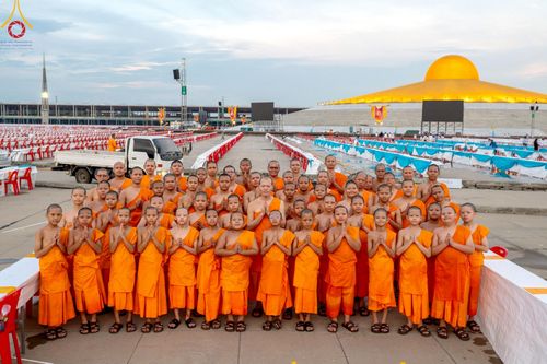 ภาพ No.218789:วันศุกร์ที่ 18 เมษายน พ.ศ. 2568 การเตรียมงานในลานธรรม , พระมหาธรรมกายเจดีย์ เพื่องานวันคุ้มครองโลก 22 เมษายน พ.ศ. 2568