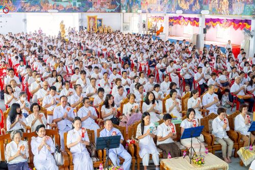 ภาพ No.286065:วันที่ 11 ตุลาคม พ.ศ. 2568 พิธีทอดกฐินสามัคคีทั่วไทย 30,000 วัด โดยคณะศิษยานุศิษย์ บูชาธรรม 81 ปี หลวงพ่อธัมมชโย ณ วัดโบสถ์บน ต.บางคูเวียง อ.บางกรวย จ.นนทบุรี