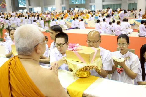 ภาพ No.236353:วันที่ 3 สิงหาคม พ.ศ. 2568 พิธีถวายมหาสังฆทานคณะสงฆ์ 2,000 กว่าวัดทั่วประเทศ ปีที่ 25 , พิธีถวายไทยธรรมคณะสงฆ์ 323 วัด 4 จังหวัดชายแดนภาคใต้ ณ วัดพระธรรมกาย