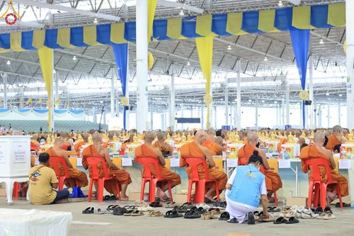 ภาพ No.58233:V.41 เทหมดใจ  ลุยต่อไป ร้อยซาวปี การเตรียมงาน การปฏิบัติงาน และการเก็บงาน ของเจ้าหน้าที่หน่วยงานต่างๆ เพื่อพิธีฉลองอายุวัฒนมงคล 80 ปี หลวงพ่อธัมมชโย และรับถวายมหาสังฆทาน 10,000 กว่าวัดทั่วประเทศ ในวันคุ้มครองโลก จันทร์ที่ 22 เมษายน พ.ศ. 2567